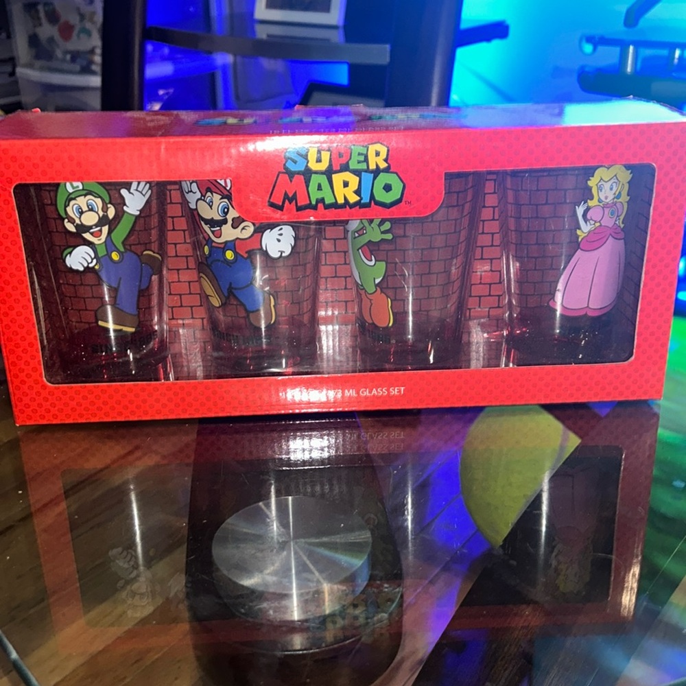 Super Mario cups